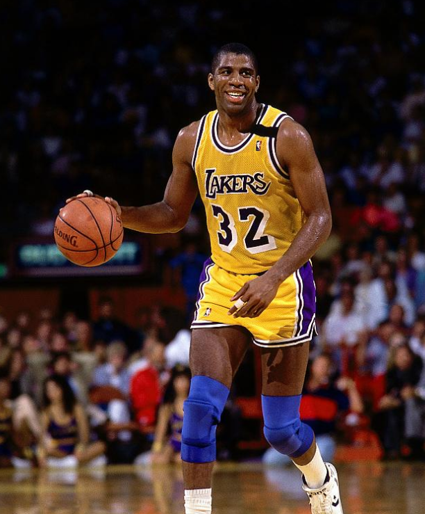 给周琦更多 给周琦更多