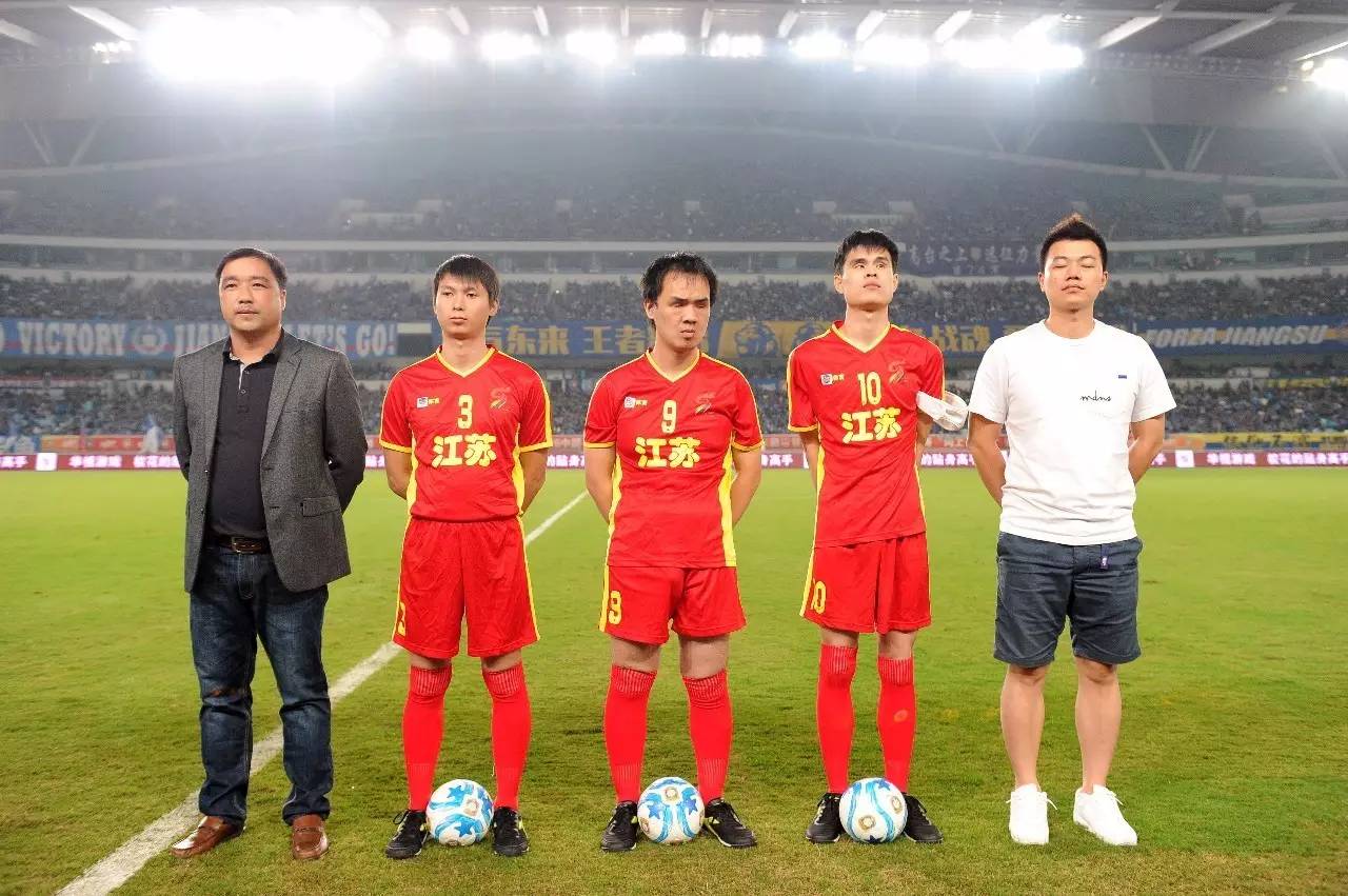 的年轻化战 的年轻化战